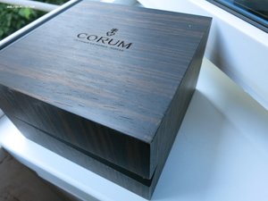 коробка оригинал на часы CORUM