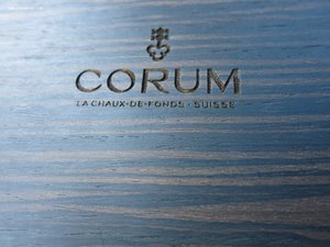 коробка оригинал на часы CORUM