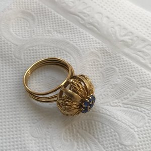 Шикарное дизайнерское кольцо с сапфирами 750 проба