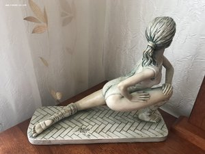 Большая статуэтка - гимнастка - 1950-60гг...