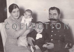 Маршал С.М.Будённый с семьёй. 1938-1939 года. 6 фото.
