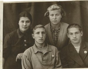 Фото со знаками ОСВОД