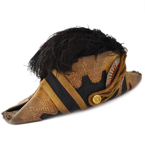 Треугольная шляпа придворных чинов и кавалеров