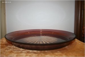 Поднос блюдо марганцевое стекло 32 см СССР