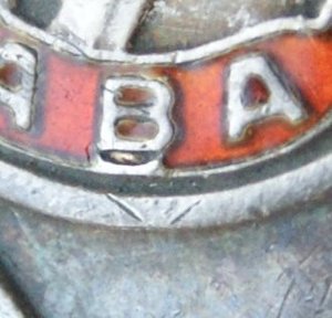 Cлава 3 ст. № 200135 перекладина в арке , "залипуха" ленты .