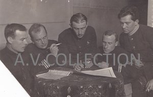 Лётчики: Квятковский,Алексеев,Чухновский,Страубе,Шалагин.