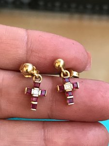 Сережки крестики 750 бренд руинчики и бриллиантик