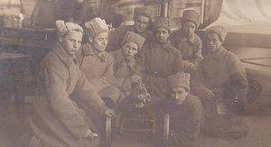Красные бойцы с "Максимом". 1920-е гг.