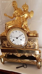 ампирные часы " богиня Диана и купидон" позолота
