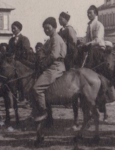 Группа кавалеристов на площади. г.Тюмень. 1920-е.