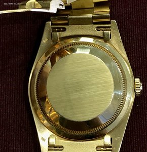Rolex 36 мм золото 18 карат оригинал.