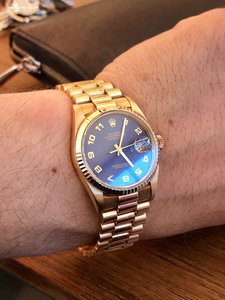 Rolex 36 мм золото 18 карат оригинал.