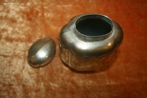 Чайница банка чайная старинная латунь штихель серебрение