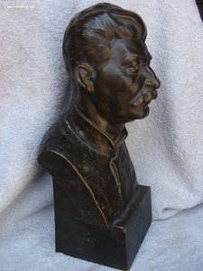 Бюст И.В. Сталина, бронза,  авт. Василик ,1933 г.