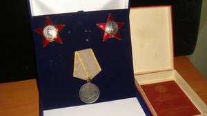 комплект с кремлевским награждением.
