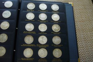 Альбом монеты ФРГ - 5+10 марок и прочее