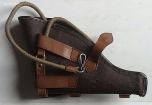 Кобура под револьвер.