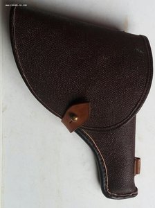 Кобура под револьвер.