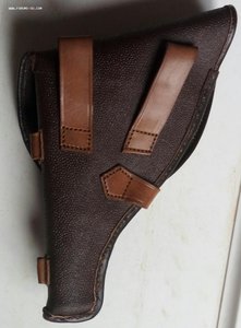 Кобура под револьвер.