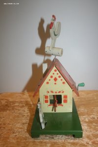 Игрушка механическая заводная Домик лиса петух заяц дерево