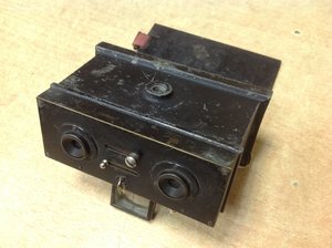 Старинный прибор-фотоаппарат-древний