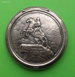 Серебряная пудреница 875пр. Ленинград Пётр I