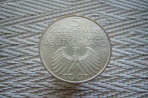 Альбом монеты ФРГ - 5+10 марок и прочее