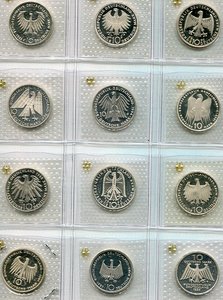 10 немецких марок ФРГ 12 штук