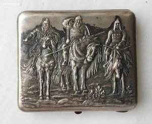 Портсигар «Богатыри», МЮФ, от дважды Героя Советского Союза.