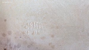 портсигар самолет на фоне флага со звездой серп и молот