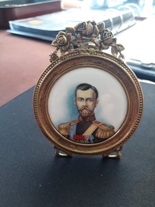 Миниатюра Николай второй.бронза эмаль.Атрибуция.оценка.