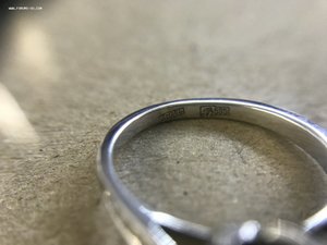 Кольцо с бриллиантом в 1,7 ct.