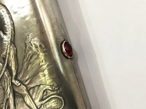 Портсигар Витязь в тигровой шкуре. Серебро 875 пробы.