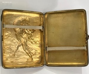 Портсигар Витязь в тигровой шкуре. Серебро 875 пробы.