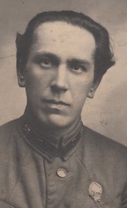 Лейтенанты-железнодорожники со знаками командиров РККА