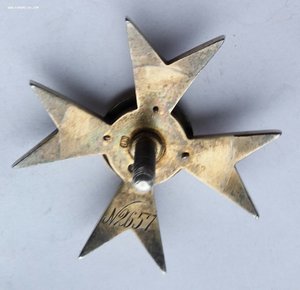 Знак Чугуевское воен-е училище,сер.золото, "Э.Кортманъ"