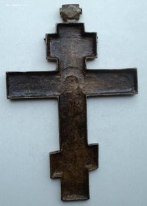 Киотный крест с четким, глубоким ковчегом 10.2 х 16.6 см.