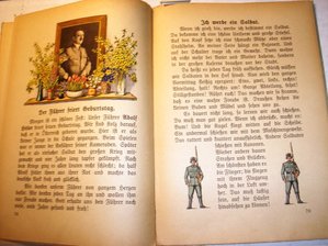 Книга"Мы учимся читать" вместе с Фюрером.