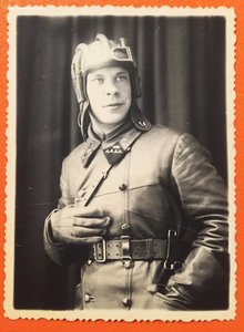ТАНКИСТ в "коже"