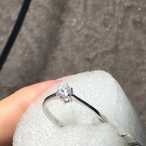 Новое золотое колечко 750 пробы пр-ва Италии с этикеткой