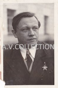 Нар.артист РСФСР Печковский. Лнг. Апрель 1932 г. Знак.