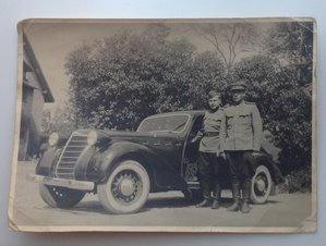 2 фото с автомобилями 45г.