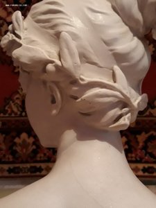 Скульптура-бюст богини.гипс мрамор 1902г.