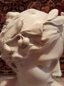 Скульптура-бюст богини.гипс мрамор 1902г.