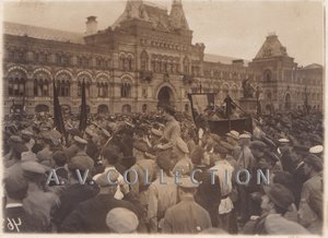 Москва,1918 год. Митинг и парад на Красной площади.