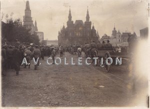 Москва,1918 год. Митинг и парад на Красной площади.