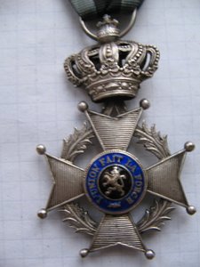 крест