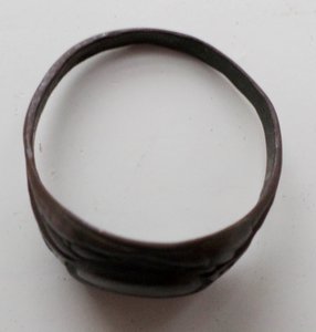 Перстень  " череп"  WEST WALL в серебре и бронзе