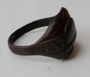 Перстень  " череп"  WEST WALL в серебре и бронзе