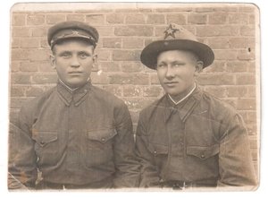 бойцы в форме для жарких стран  23 июня 1941г.